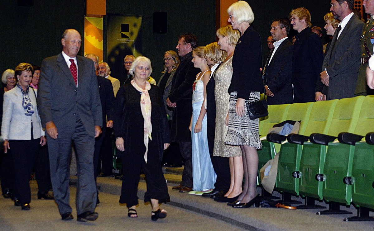 Kong Harald V under filmfestivalen i 2004. Foto: Per Egil Larsen/Haugesunds Avis